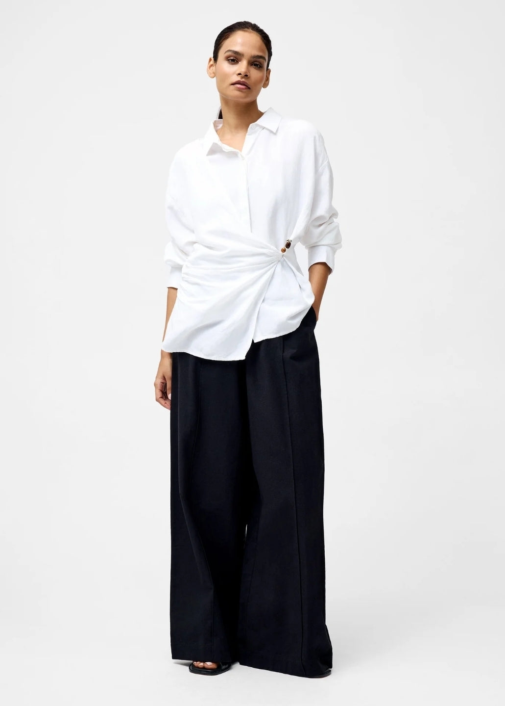 Auri Linen Clasp Shirt
