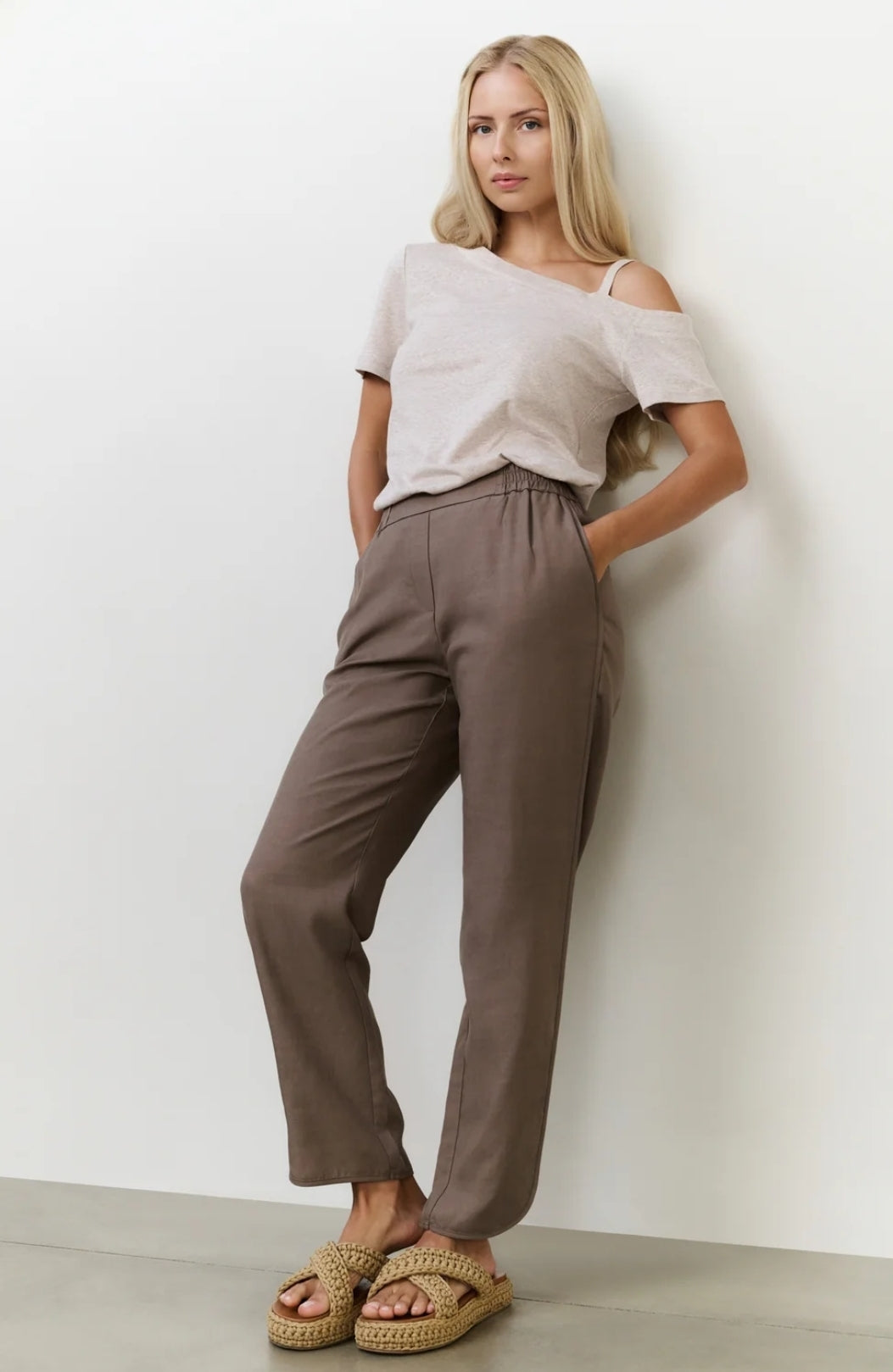 Woven Trousers with Curved Hem