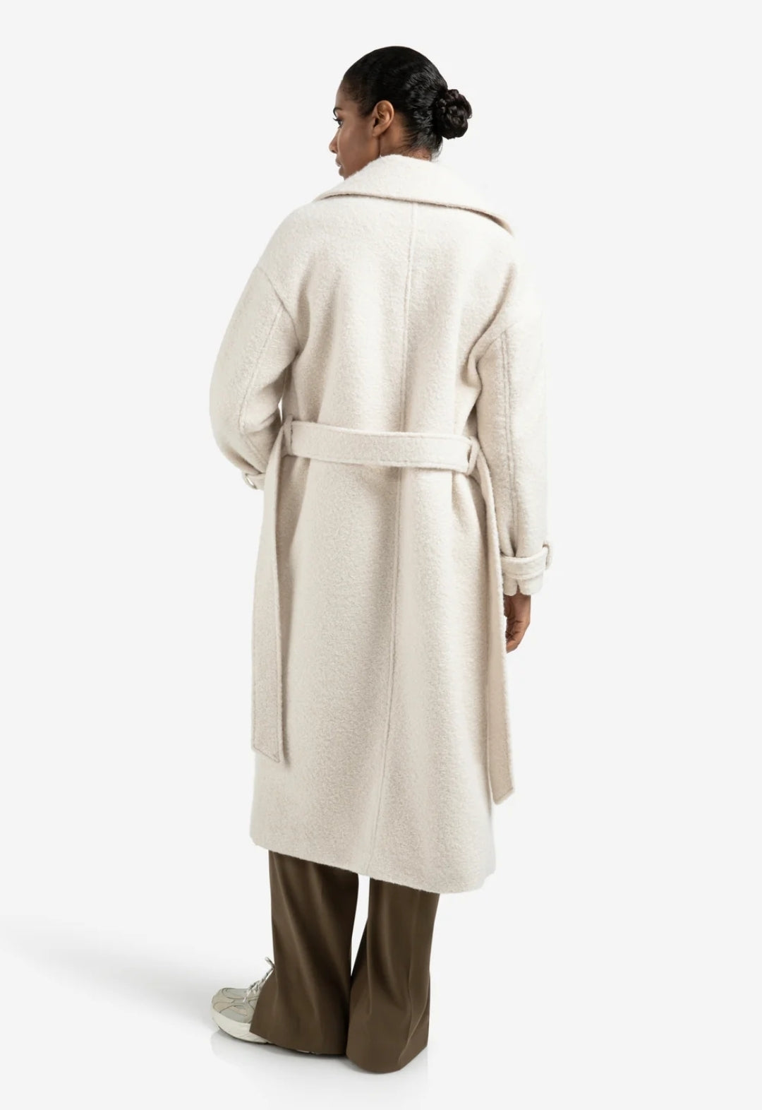 Long Boucle Coat with Belt and Oversized fit