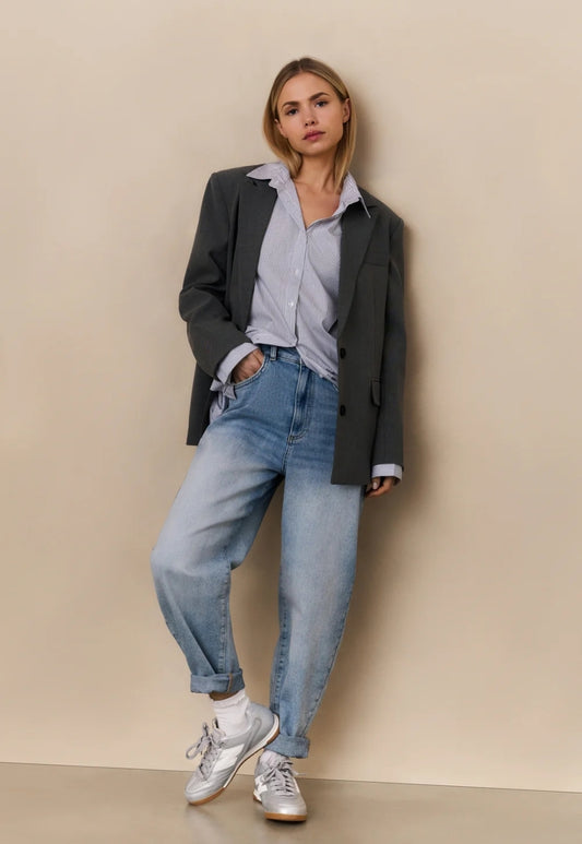 Loose Fit Jeans With High Waist