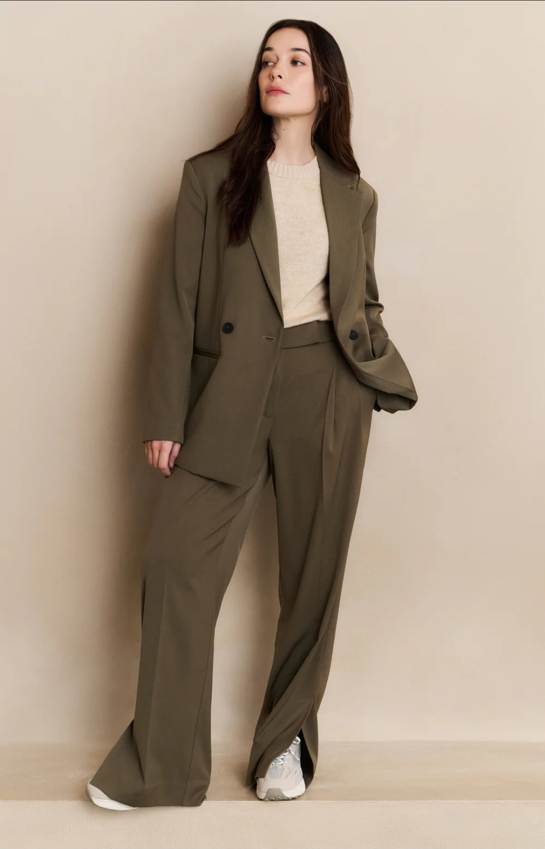 Wide Leg Trouser with slit detail